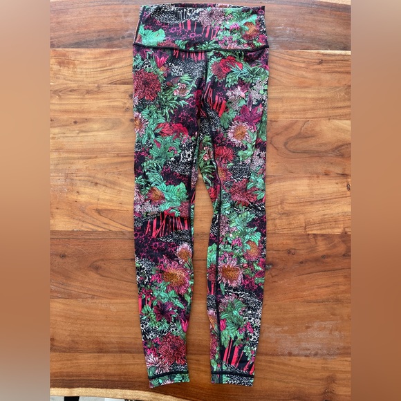 lululemon athletica Pants - Lululemon Wunder Under Tights